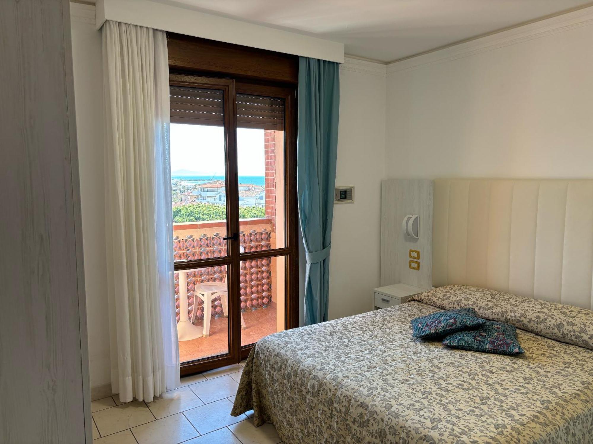 Ariston Hotel
