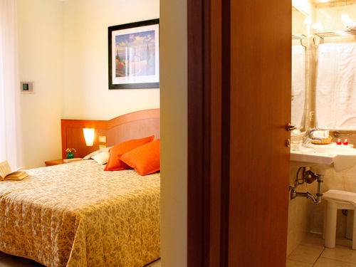 Ariston Hotel 3*